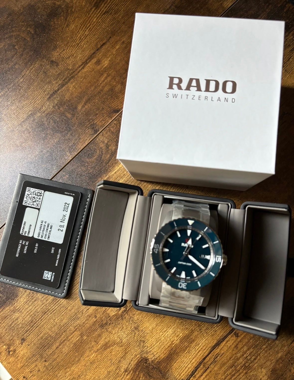 Rado Captain Cook