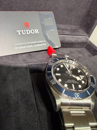 Tudor Black Bay Heritage 41 – Ref. 79230B Schwarzes Zifferblatt · Blaue Lünette · 2023 · Full Set