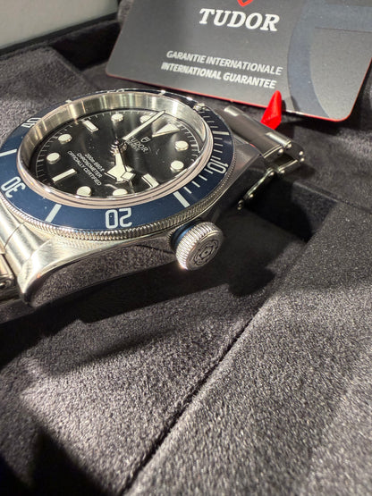Tudor Black Bay Heritage 41 – Ref. 79230B Schwarzes Zifferblatt · Blaue Lünette · 2023 · Full Set