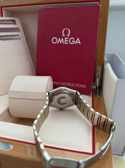 Omega Constellation Ref. 1202.30.00 Quadrante Bianco Lunetta in Oro